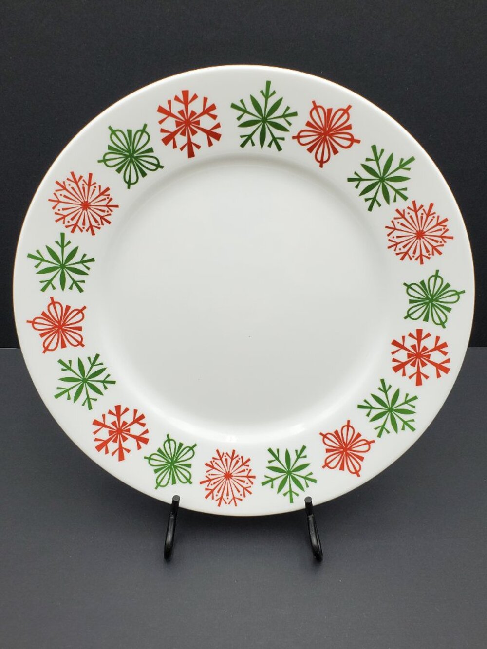 Corelle Cheerful Flurry Dinner Plate Green & Red Snowflakes Holiday Plate